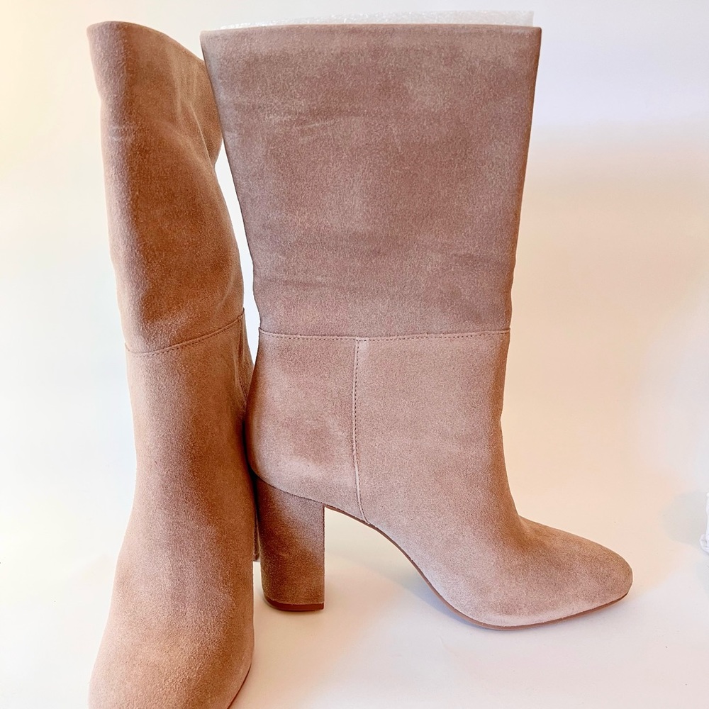 Authentic suede light tan coloured pull on real booties. Size 9
